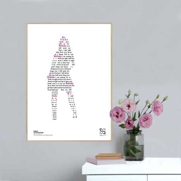 Plakat med sangteksten til The Rocking Ghosts’ “Belinda” opsat i grafisk form, så teksten danner et billede af en kvinde.